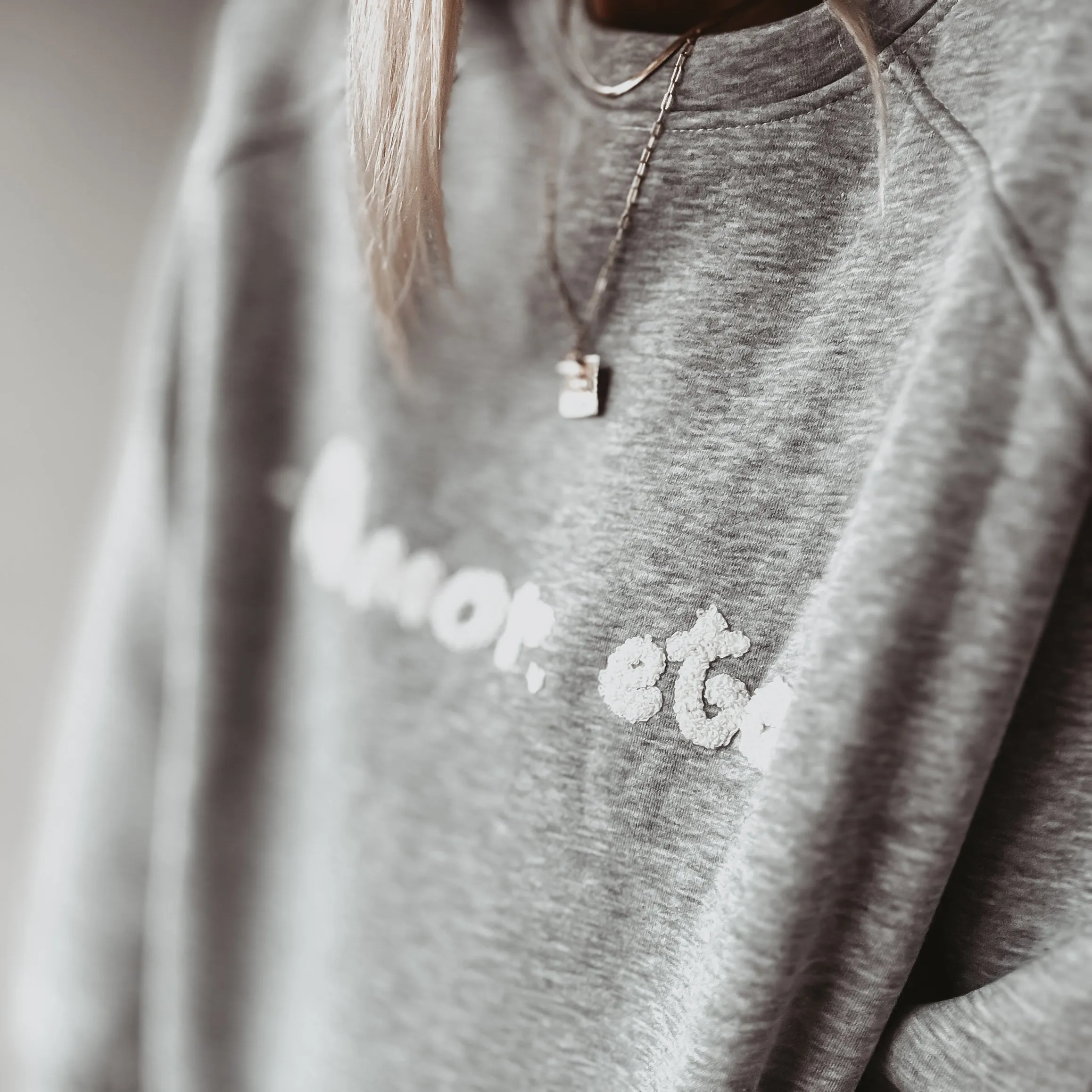 AMOR ETC grey sweatshirt *NEW*