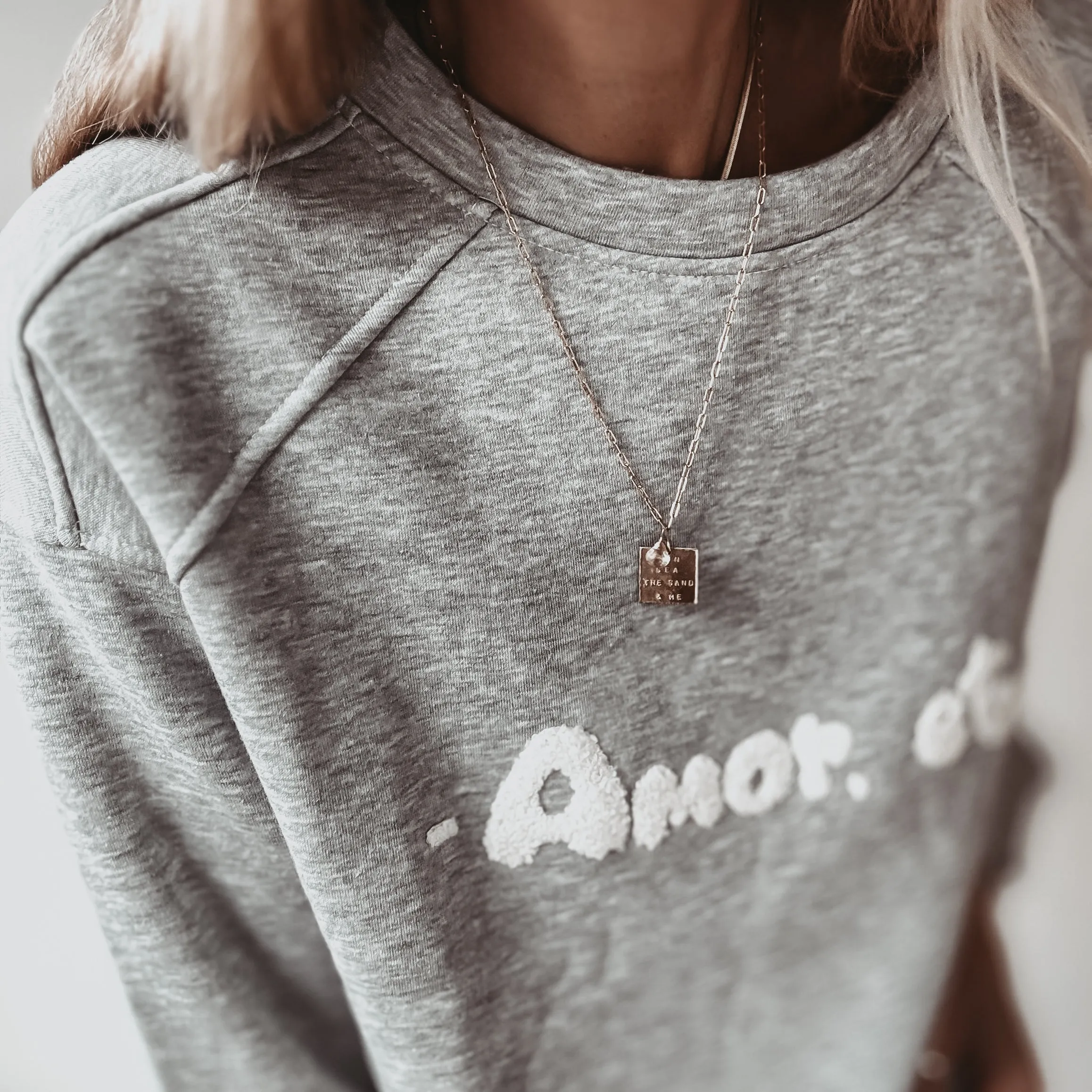 AMOR ETC grey sweatshirt *NEW*