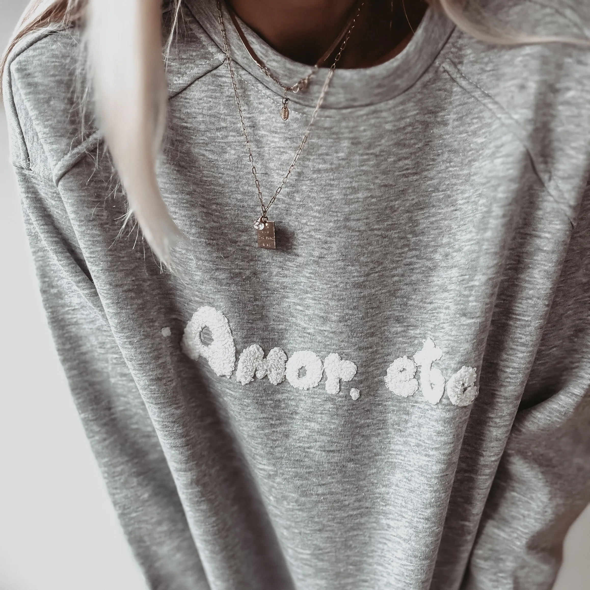 AMOR ETC grey sweatshirt *NEW*