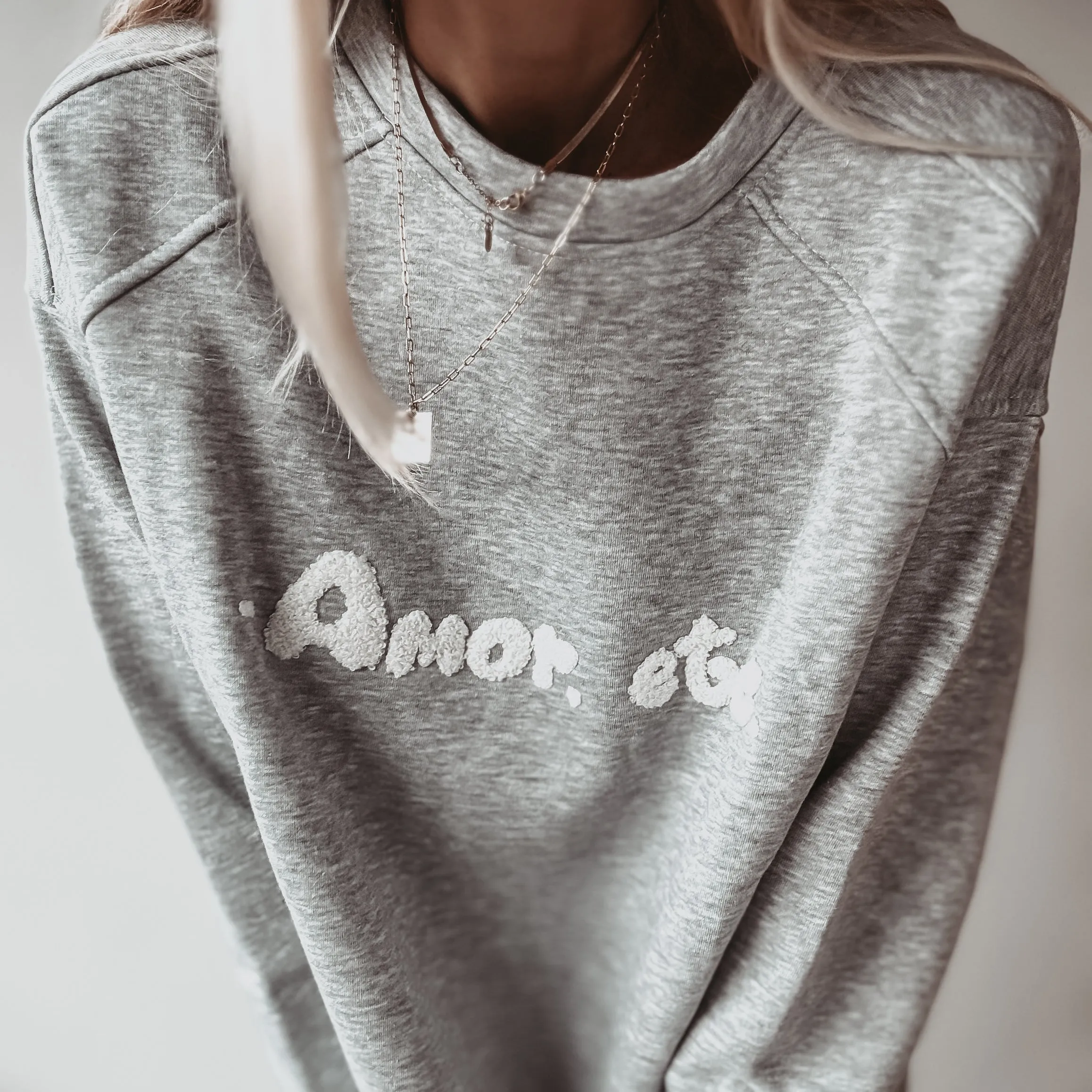 AMOR ETC grey sweatshirt *NEW*